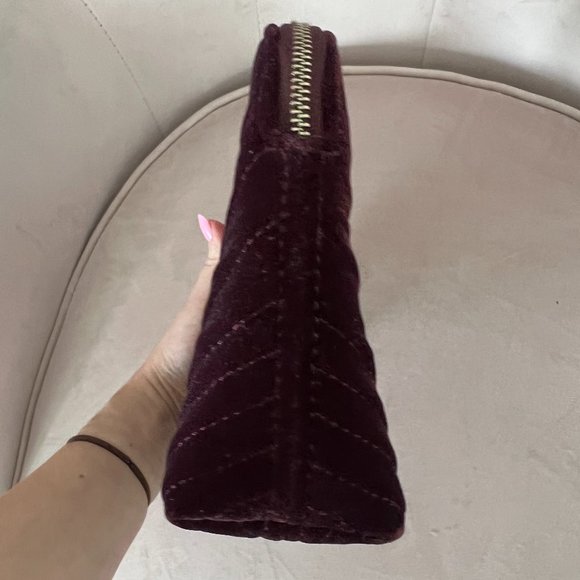 kate spade Amelia Velvet Medium Cosmetic Case bag purple cherrywood nwot - Picture 6 of 13